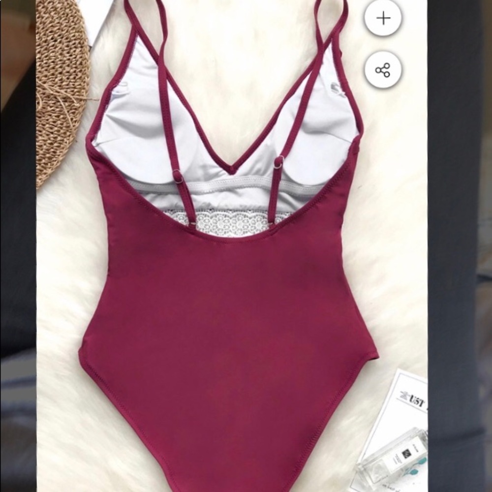 Swimsuit - Picture 2 of 3